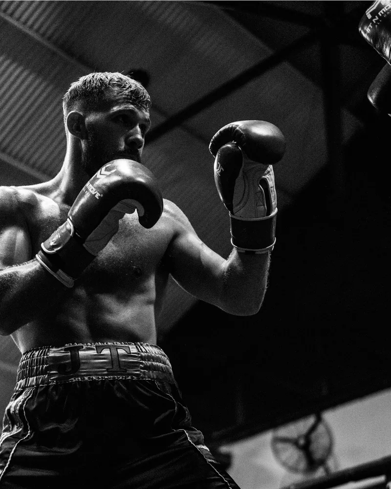 Jordan Lyne boxing